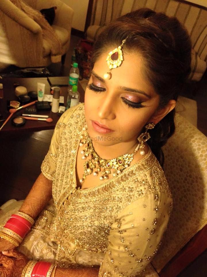 Photo By Makeup by Simar Pannu - Bridal Makeup