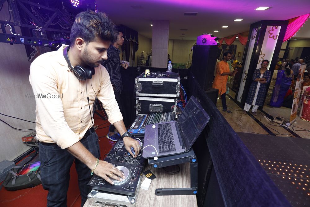 Photo By Sha N Sha Eventz - DJs