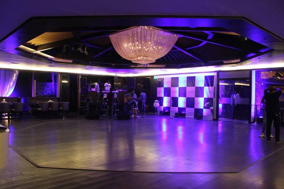 Photo By Link Room - Venues