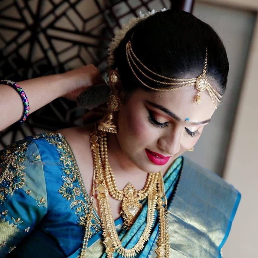 Photo By Blush by Anvita Walke  - Bridal Makeup