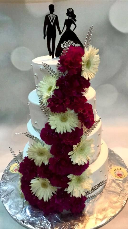 Photo By Lush Eggless Cookies and Cakes - Cake