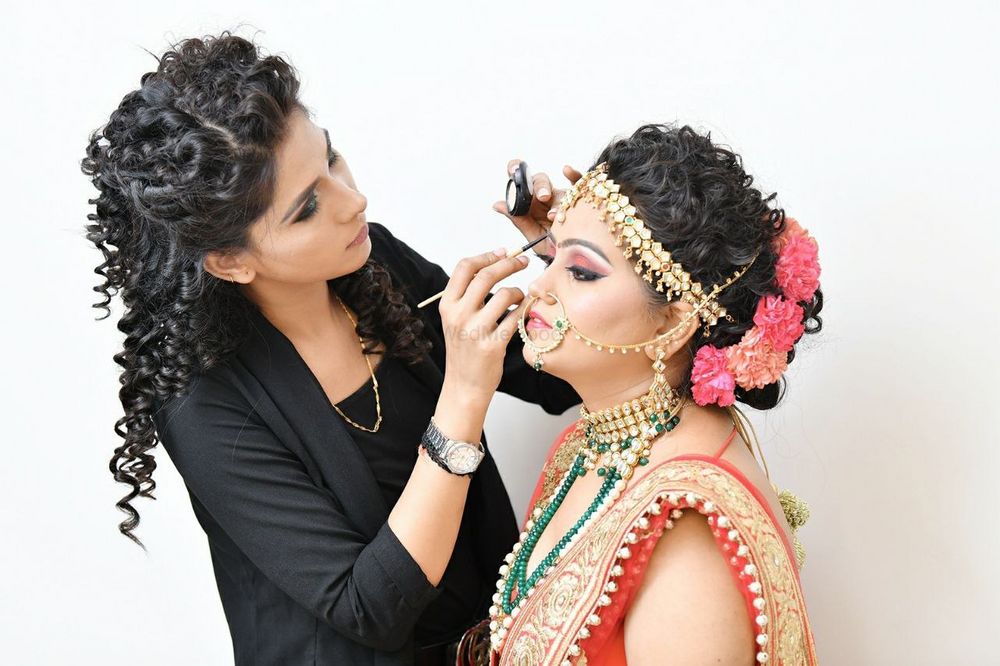 Photo By PJ Makeovers by Preeti Jain - Bridal Makeup