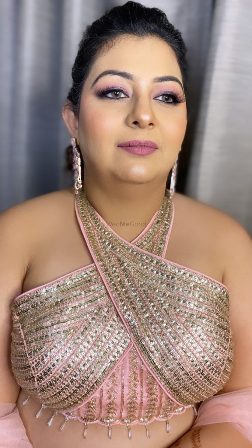 Photo By Makeover By Stuti - Bridal Makeup