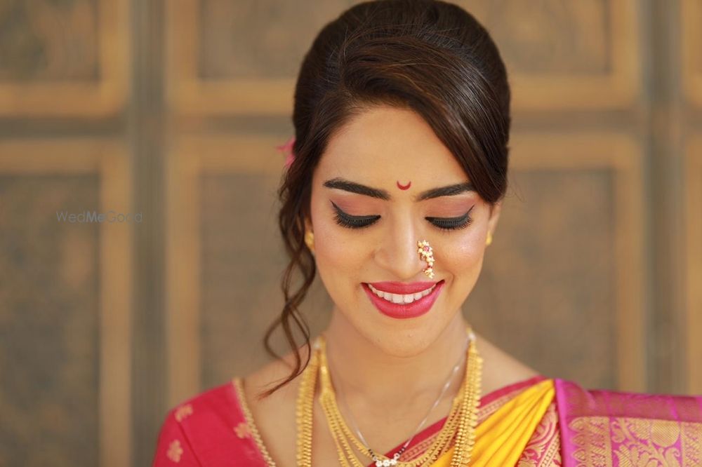 Photo By Sanjana Jamble - Bridal Makeup