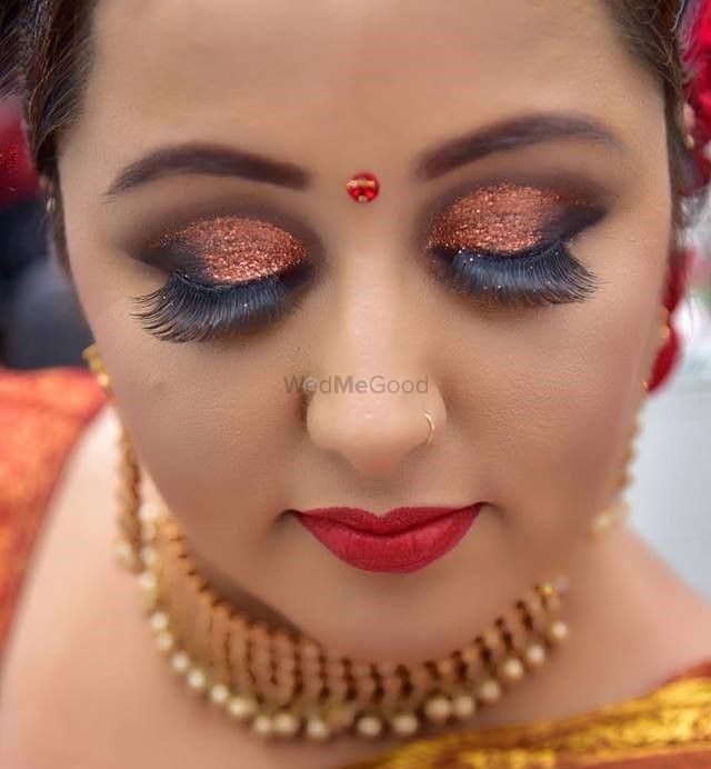 Photo By Daisy Dembla - The Makeup Artist - Bridal Makeup