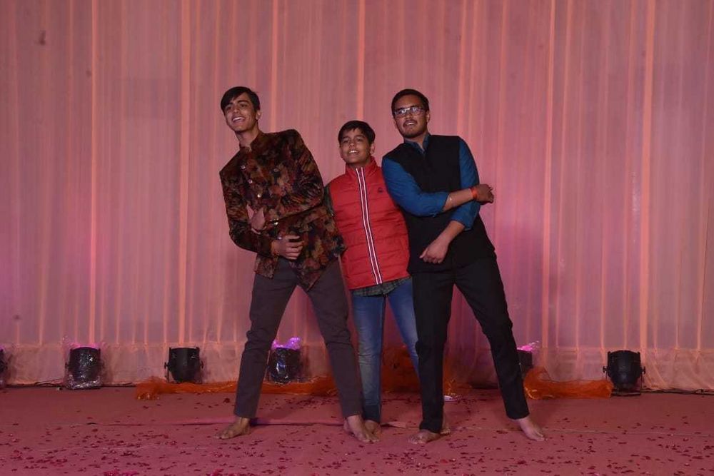Photo By Bunch of Rudra's - Sangeet Choreographer