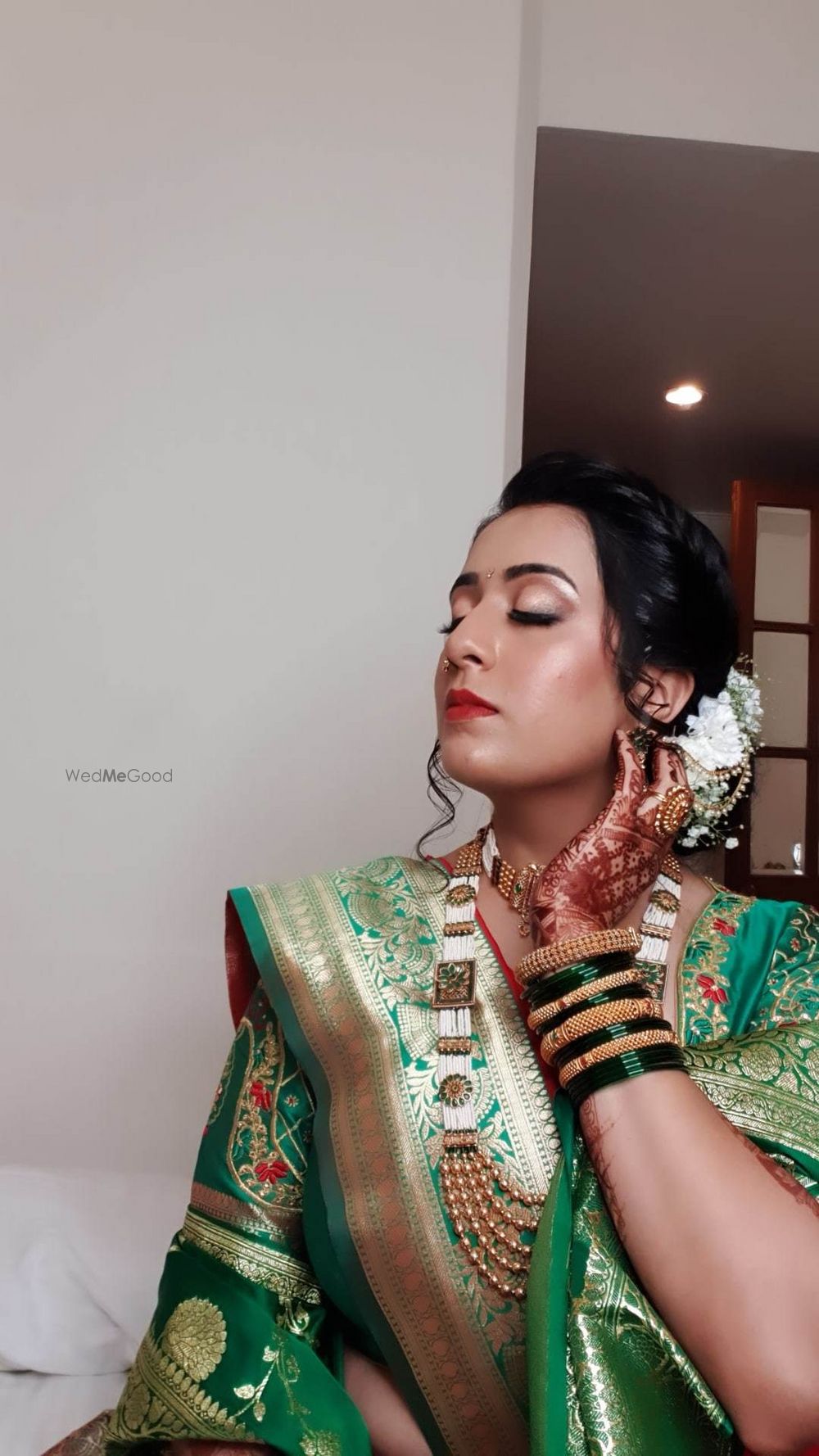 Photo By Makeovers by Vidhi Kadam - Bridal Makeup