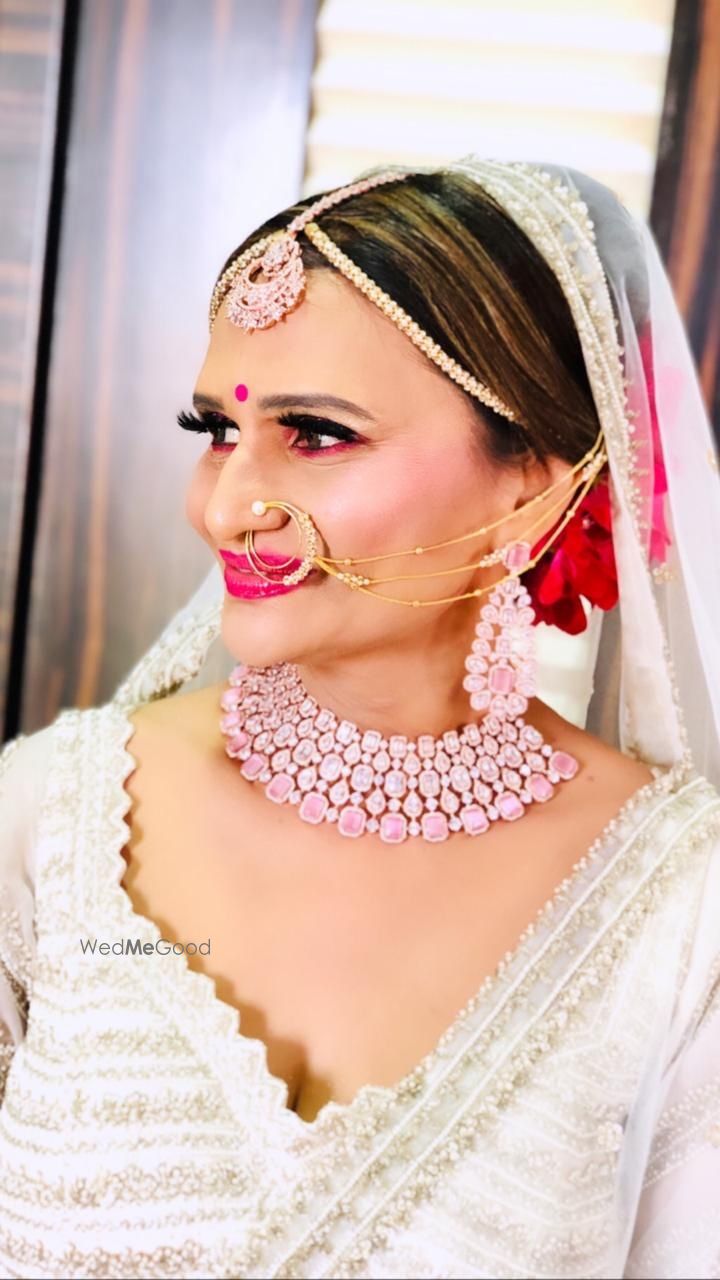 Photo By Vruti & Yashvi Bridal Makeovers - Bridal Makeup