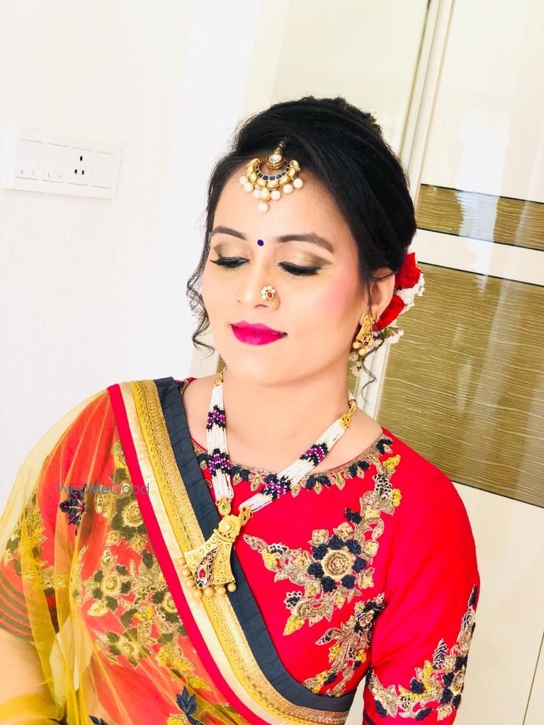 Photo By Vruti & Yashvi Bridal Makeovers - Bridal Makeup