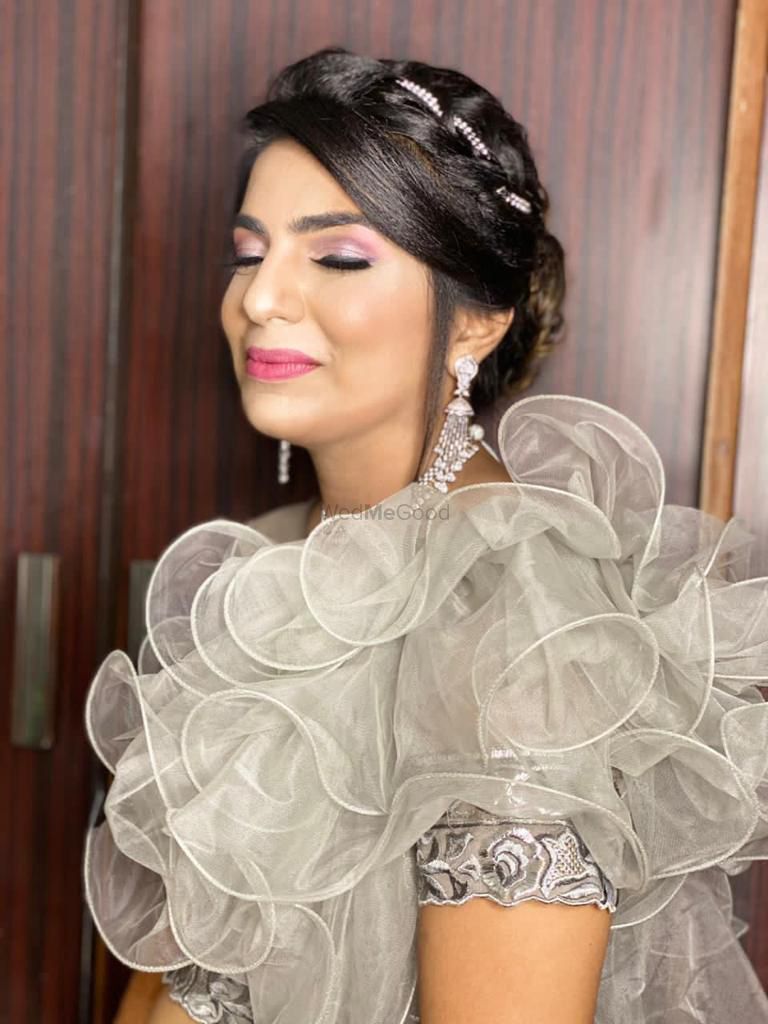 Photo By Vruti & Yashvi Bridal Makeovers - Bridal Makeup