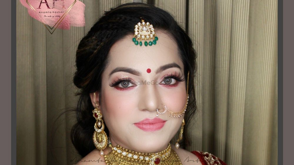 Make-up by Anamta Hashmi