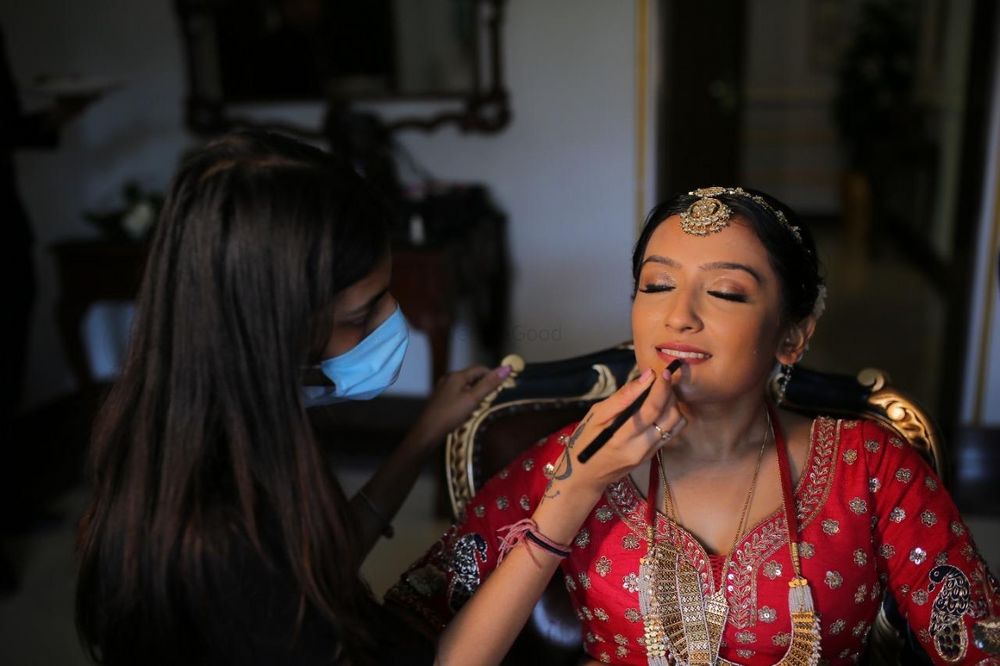 Photo By Nilomi Kapoor - Bridal Makeup