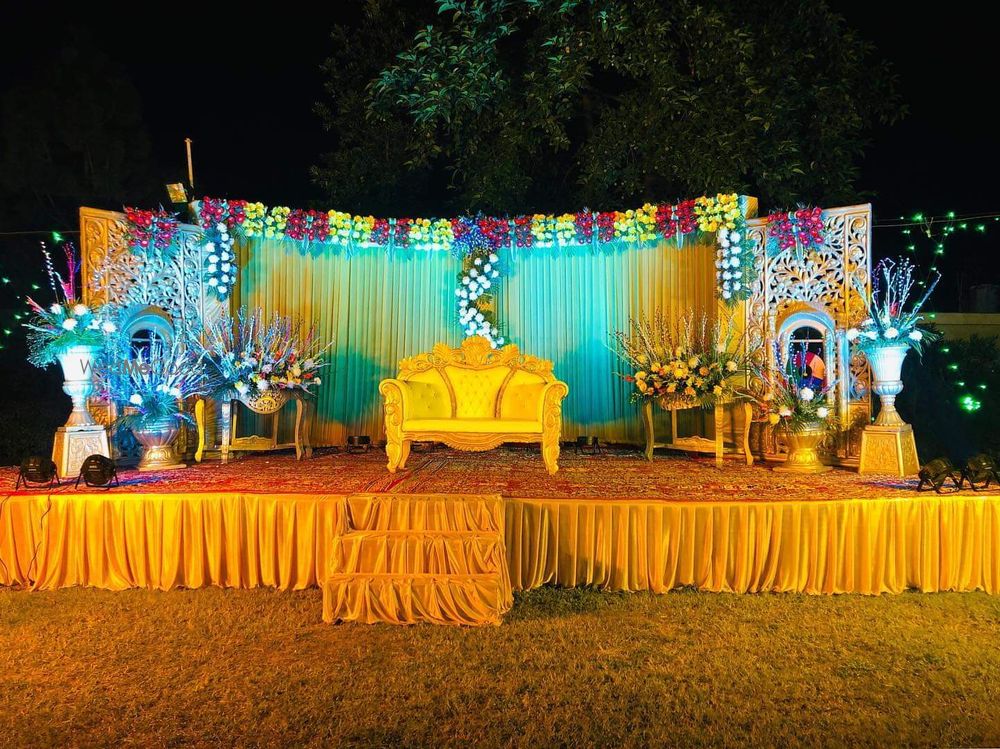 Photo By GAILSUN GREENS - Venues