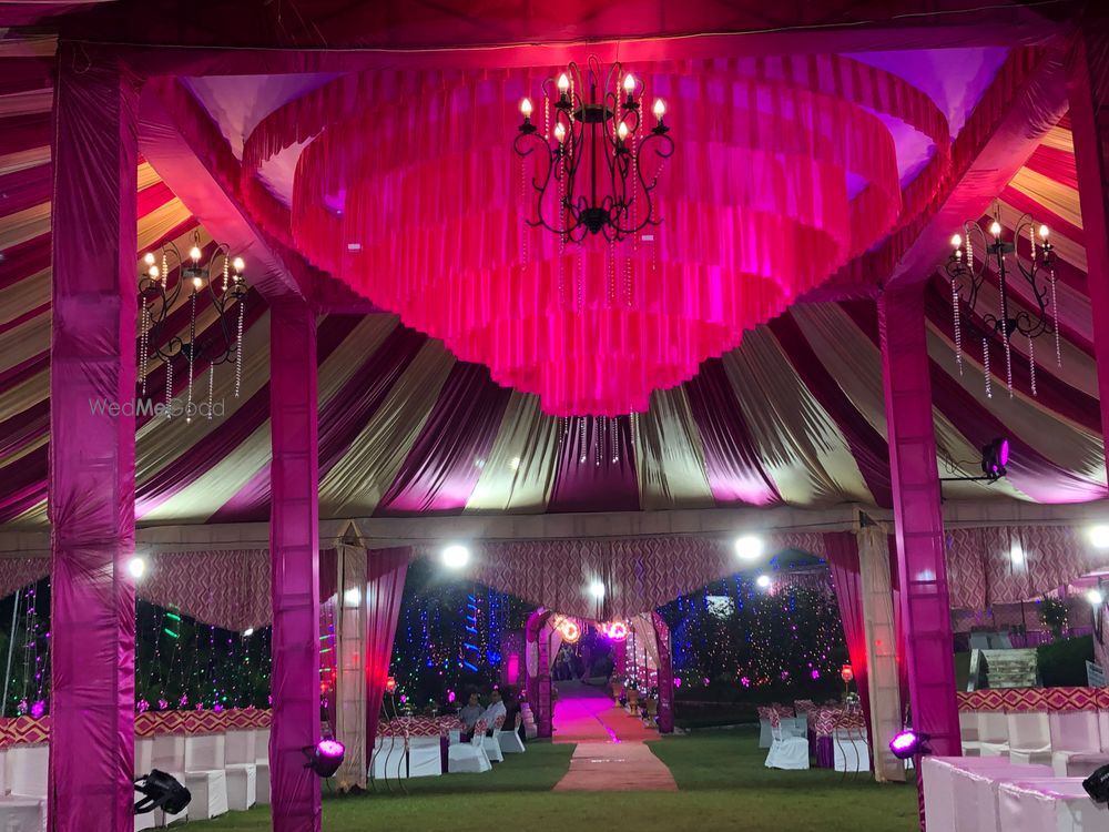 Photo By GAILSUN GREENS - Venues