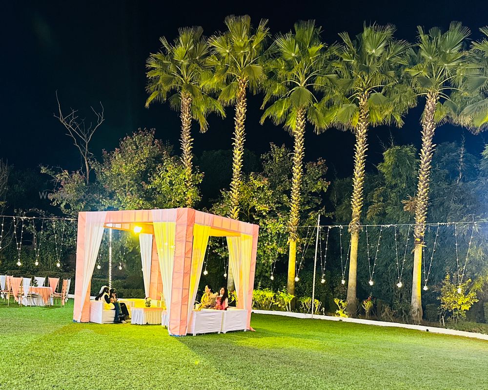 Photo By GAILSUN GREENS - Venues