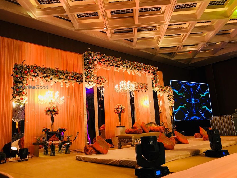Photo By Floral Solutions - Decorators