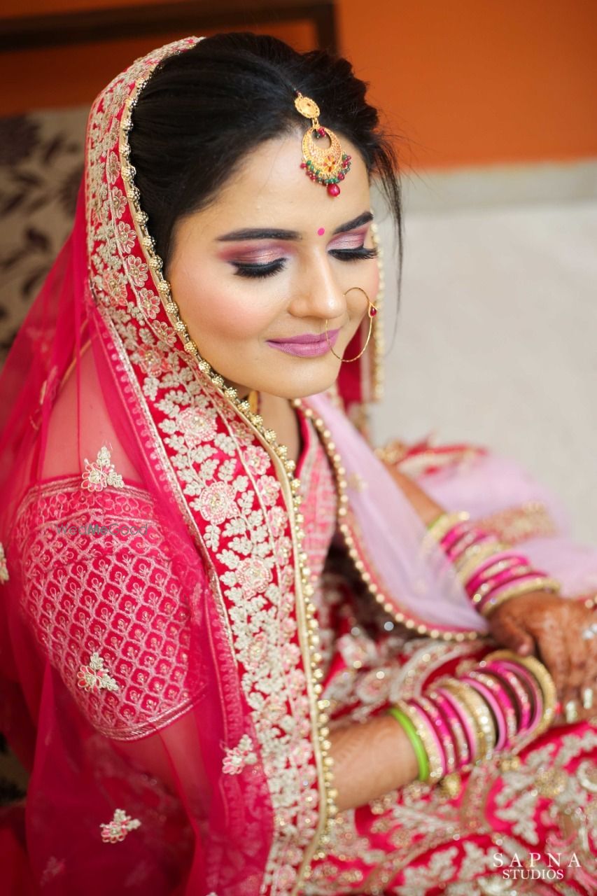 Photo By Manisha Batra Makeovers - Bridal Makeup