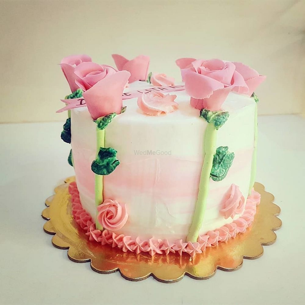 Photo By Karta Cake Couture - Cake