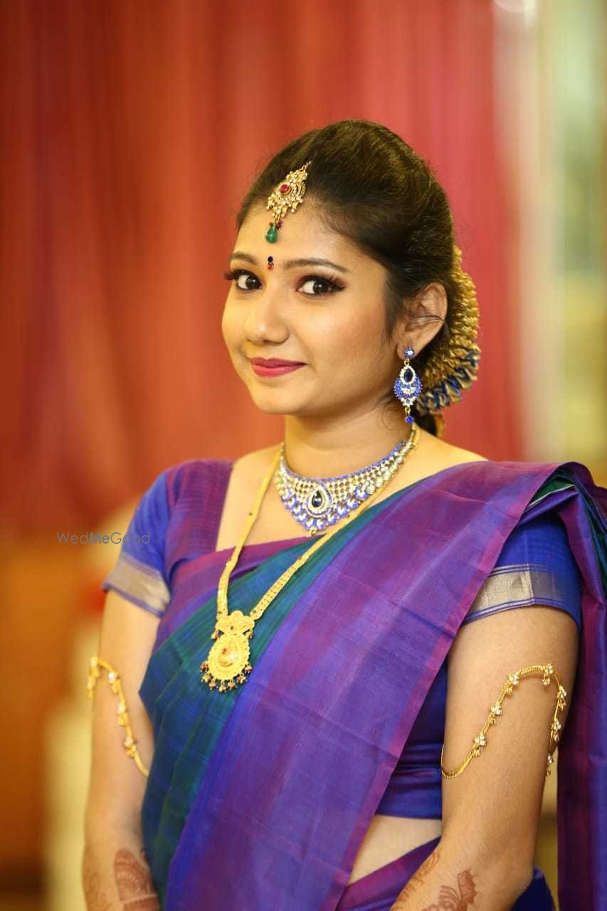 Photo By Makeovers By Amitha and Lekha - Bridal Makeup