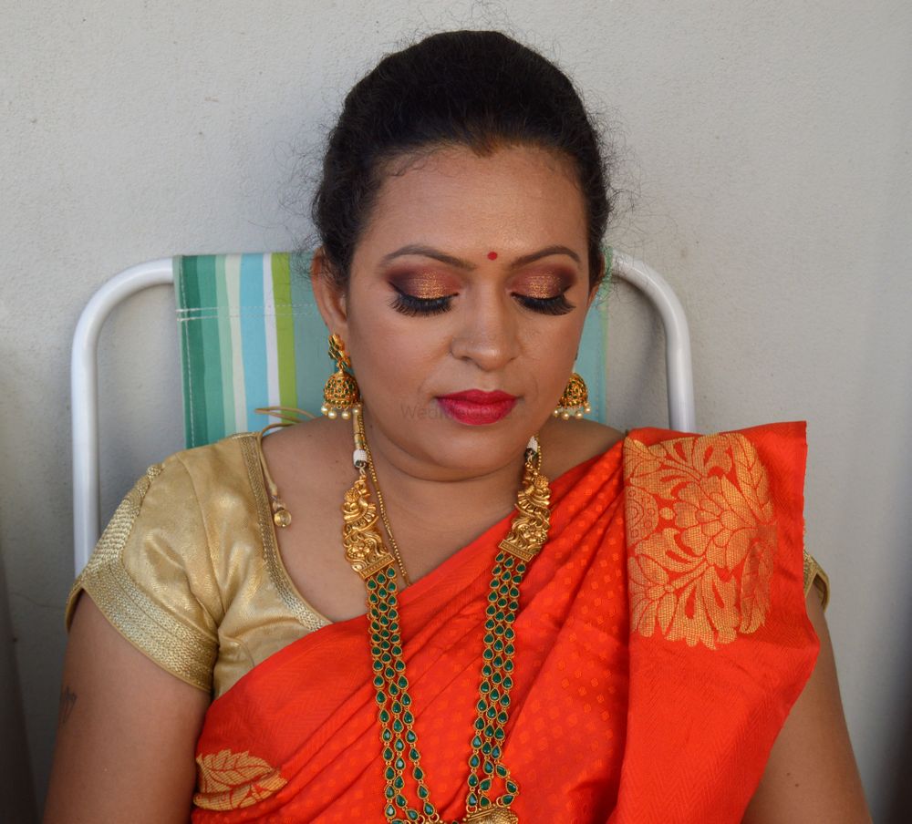 Photo By Makeovers By Amitha and Lekha - Bridal Makeup