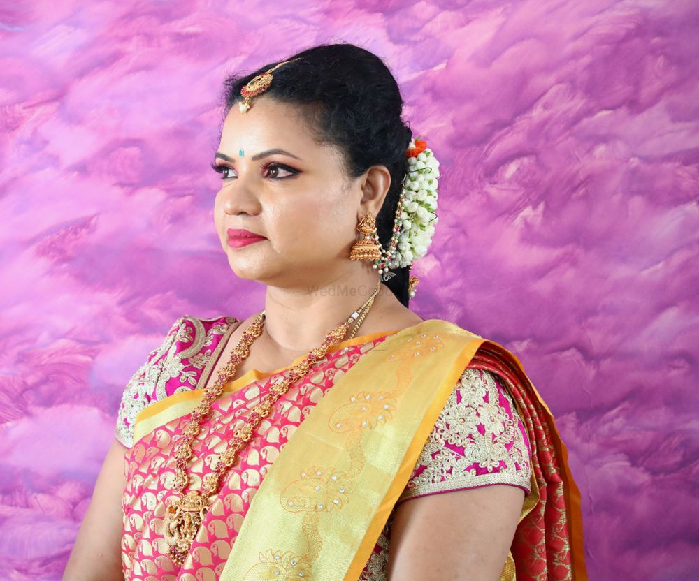 Photo By Makeovers By Amitha and Lekha - Bridal Makeup