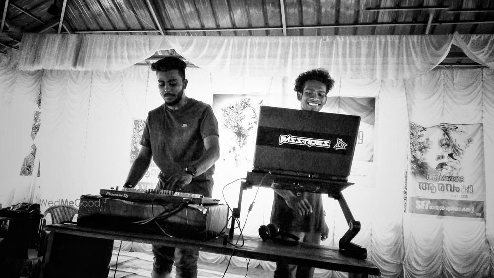 Photo By Basstides - DJs