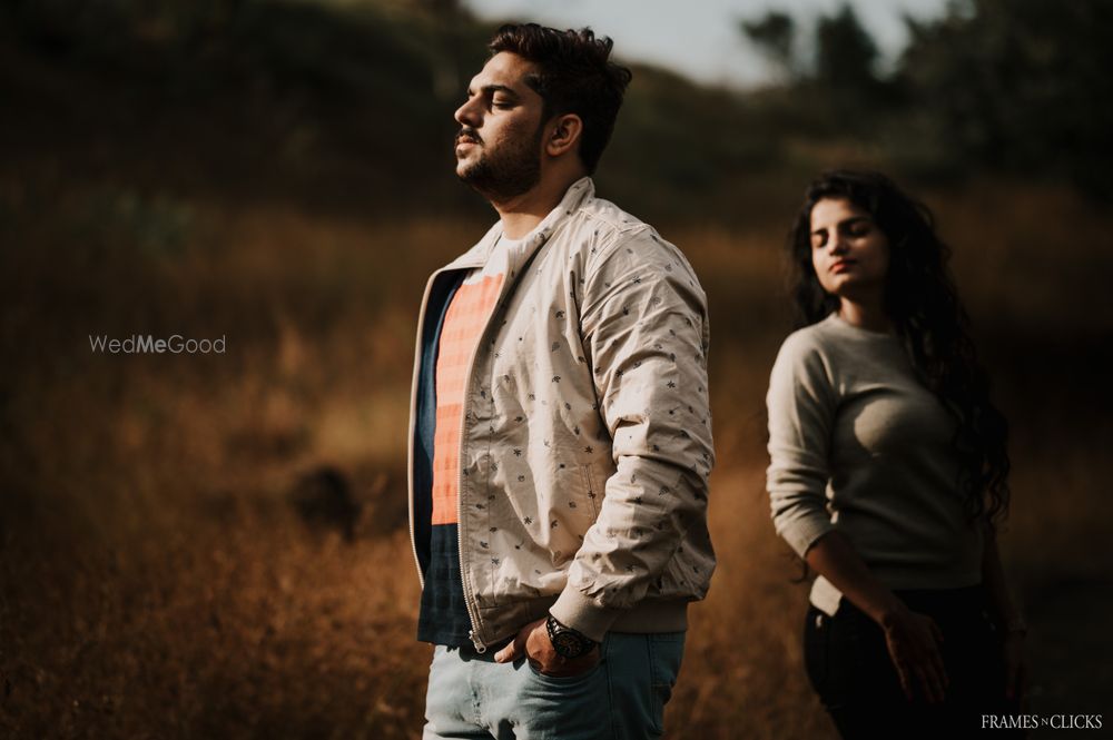 Photo By Frames & Clicks - Photographers