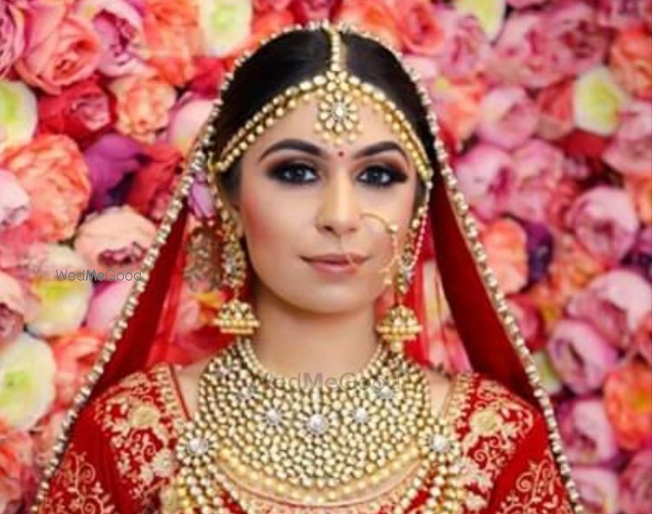 Photo By Pooja Sharma Makeovers - Bridal Makeup