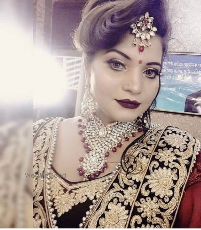 Photo By Pooja Sharma Makeovers - Bridal Makeup