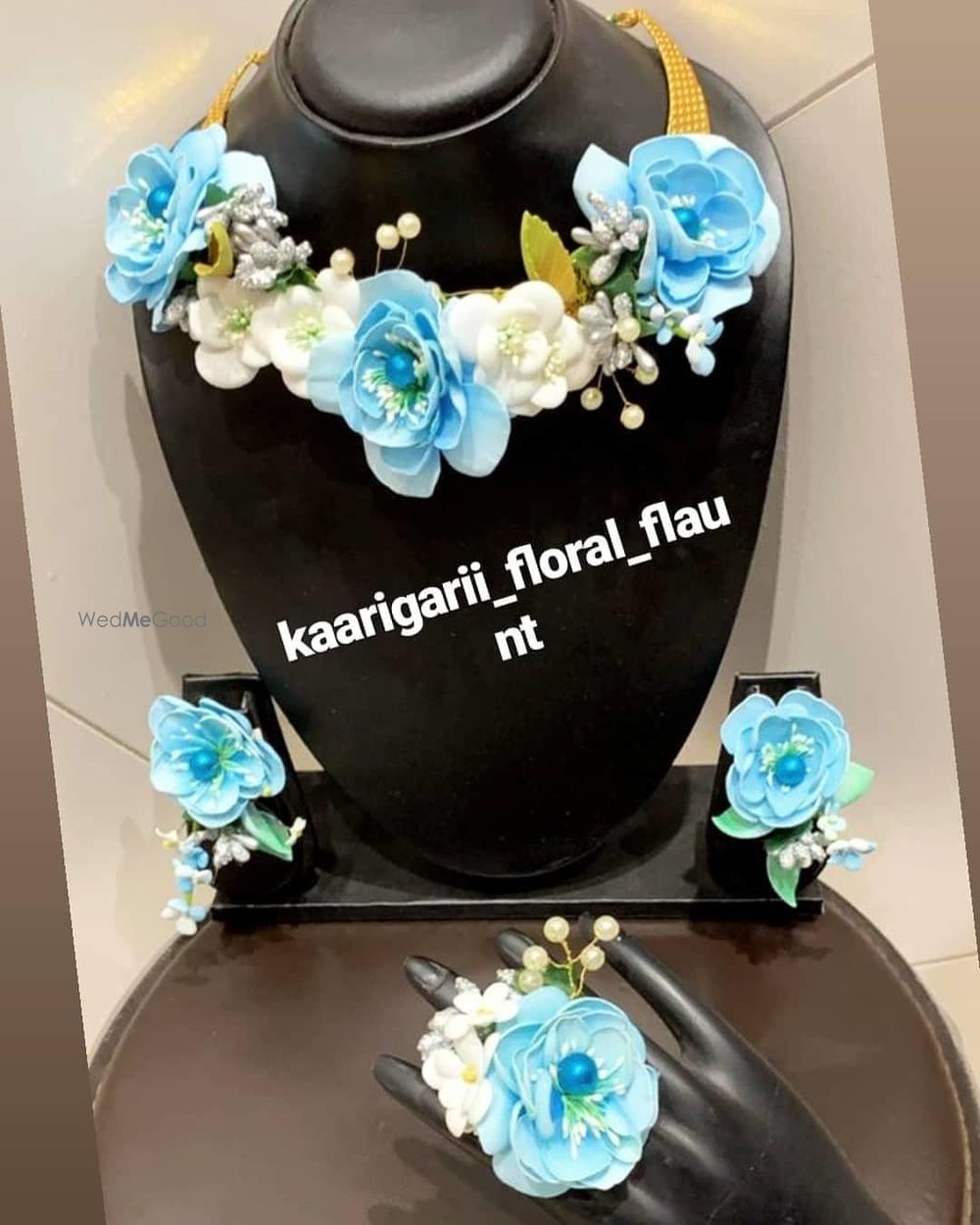 Photo By Kaarigarii Floral Faunt  - Trousseau Packers