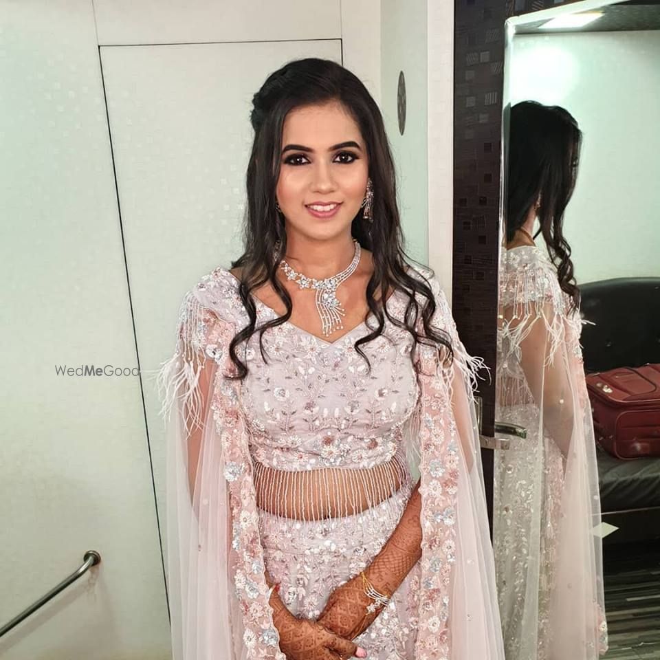 Photo By Makeup and Hair by Dixita Mehta - Bridal Makeup