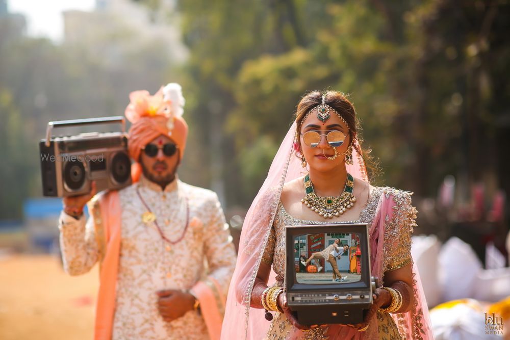 Photo of cool couple portrait idea for wedding day