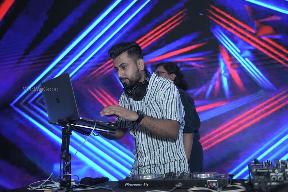 Photo By DJ UTKARSH - DJs