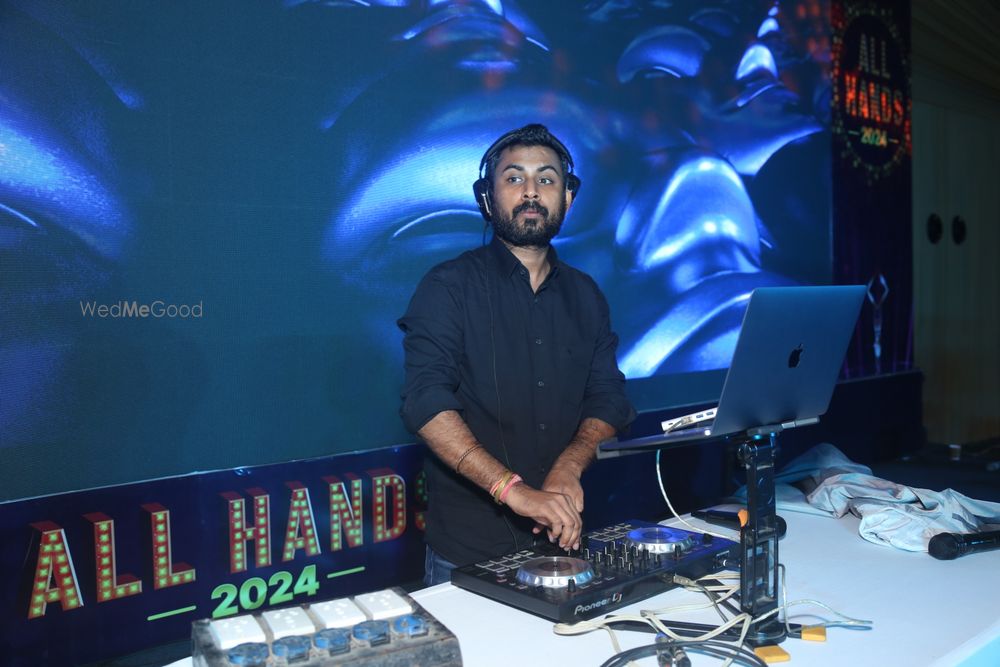 Photo By DJ UTKARSH - DJs