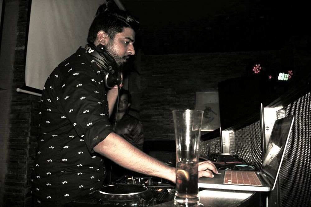 DJ Sri