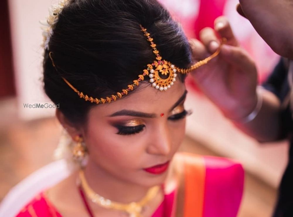 Photo By Glam by Nehamanocha - Bridal Makeup