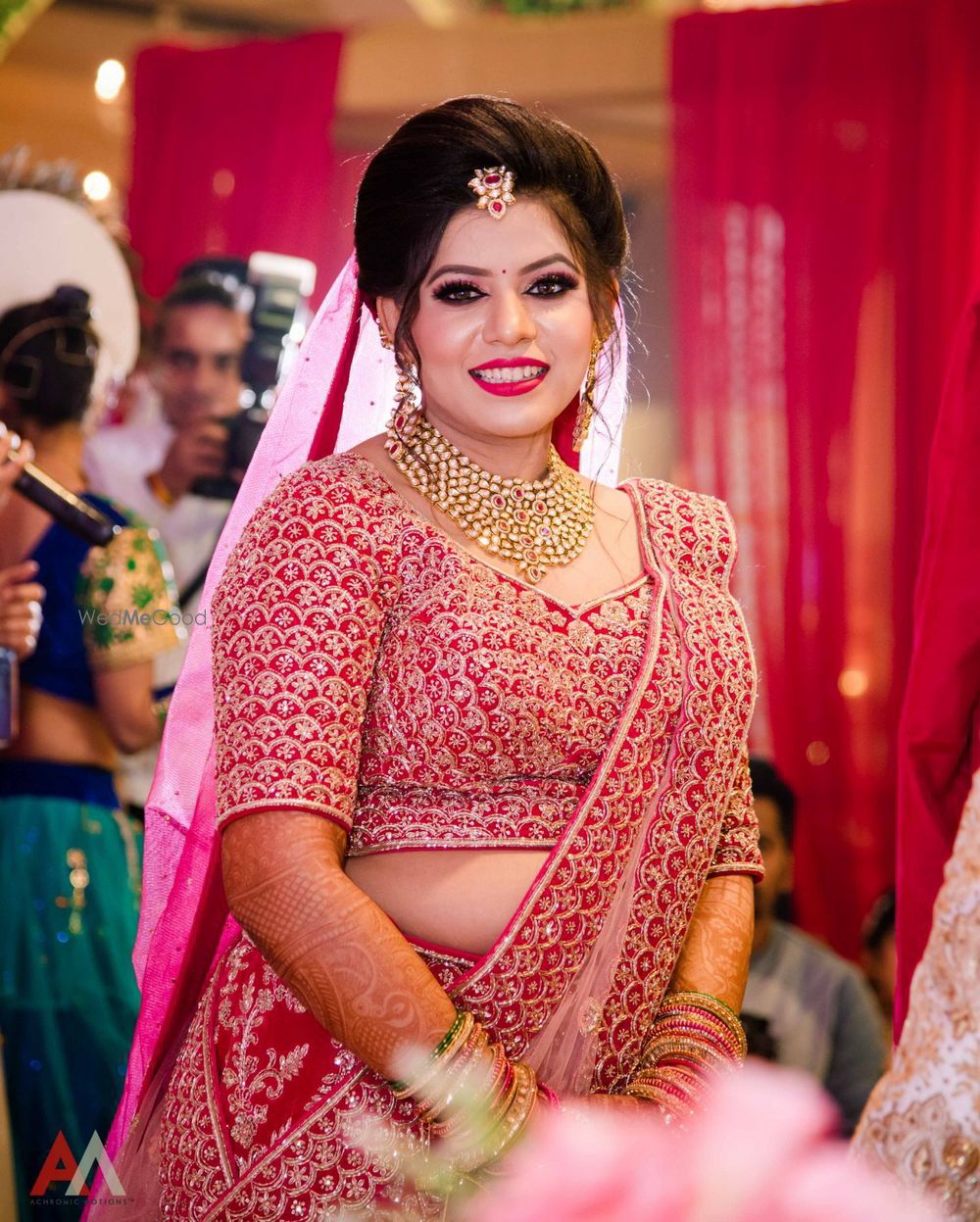 Photo By Makeovers by Deeksha - Bridal Makeup