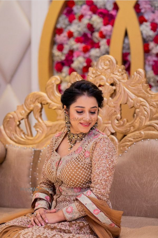 Photo By Makeovers by Deeksha - Bridal Makeup