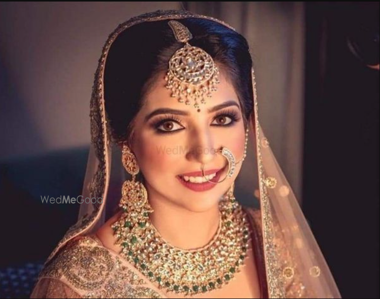 Photo By Makeovers by Deeksha - Bridal Makeup