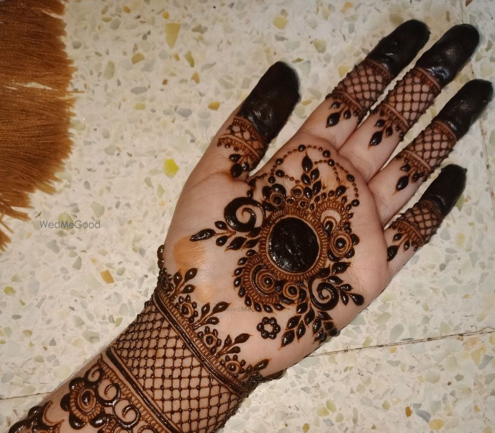 Photo By Mehndi by Fame - Mehendi Artist