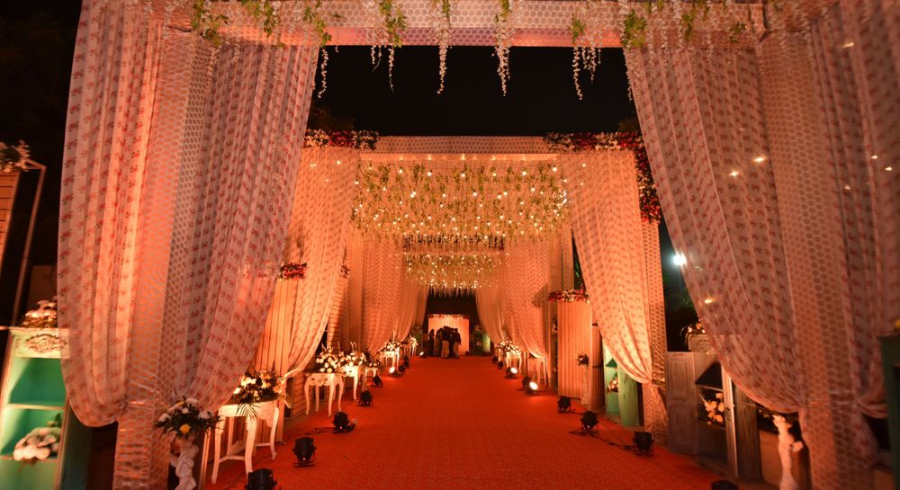 Photo By Iconic Events 'N' Entertainment - Decorators