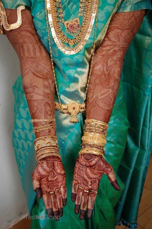 Photo By Suhaila Mehendi Artist - Mehendi Artist