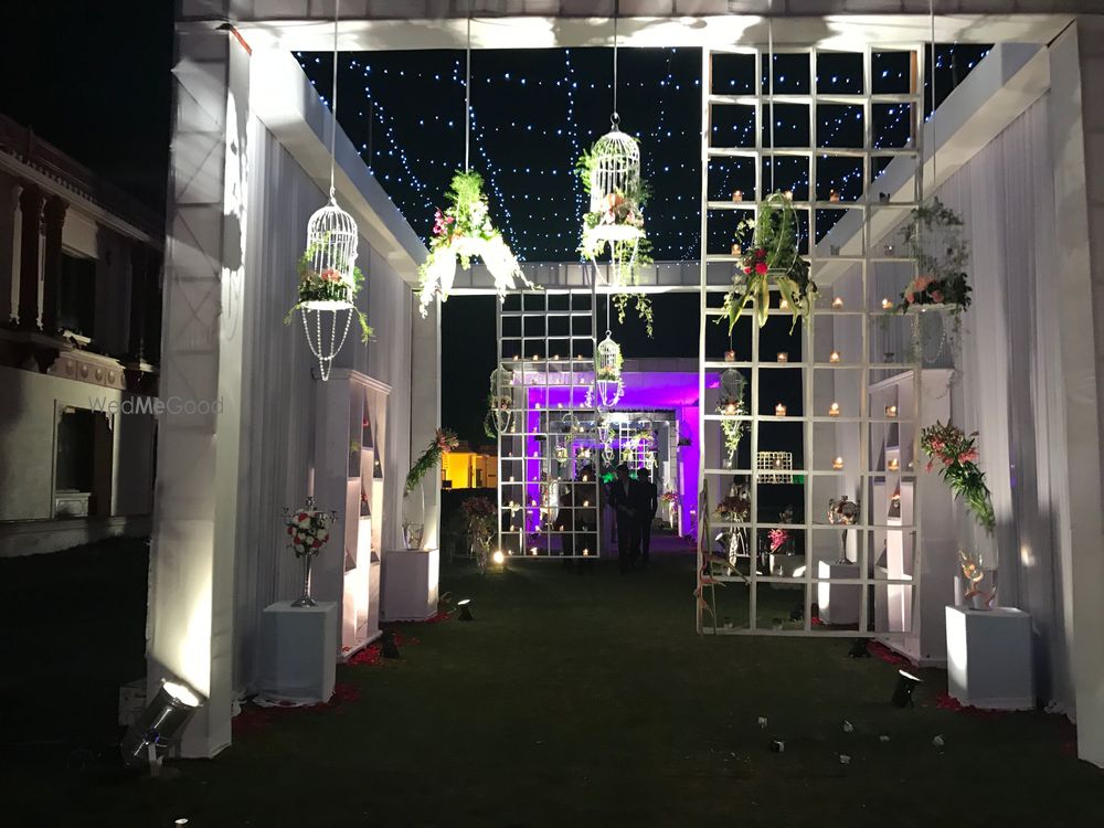 Photo By Yes Media - Decorators