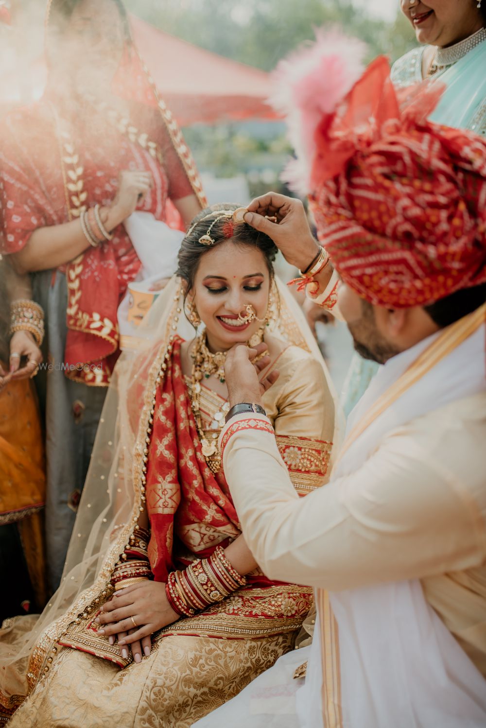 Photo By MH 12 Weddings - Photographers