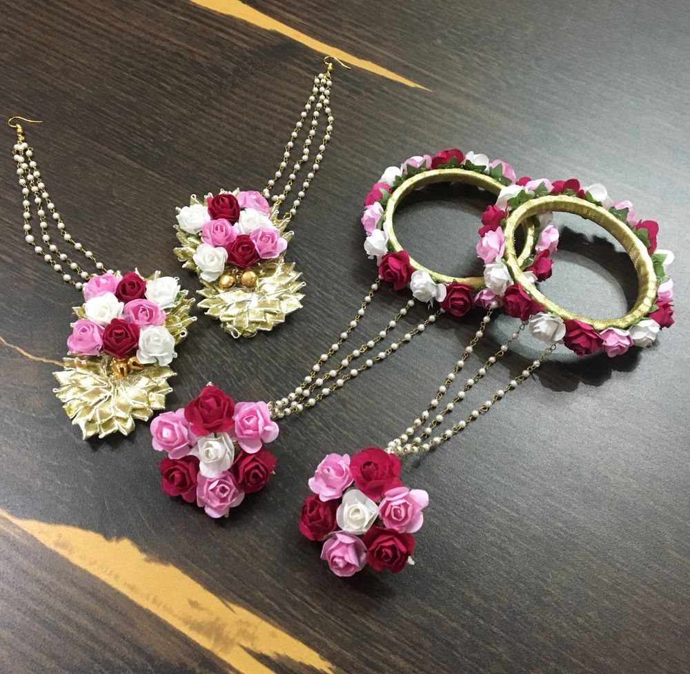 Photo By A Floral Story  - Accessories