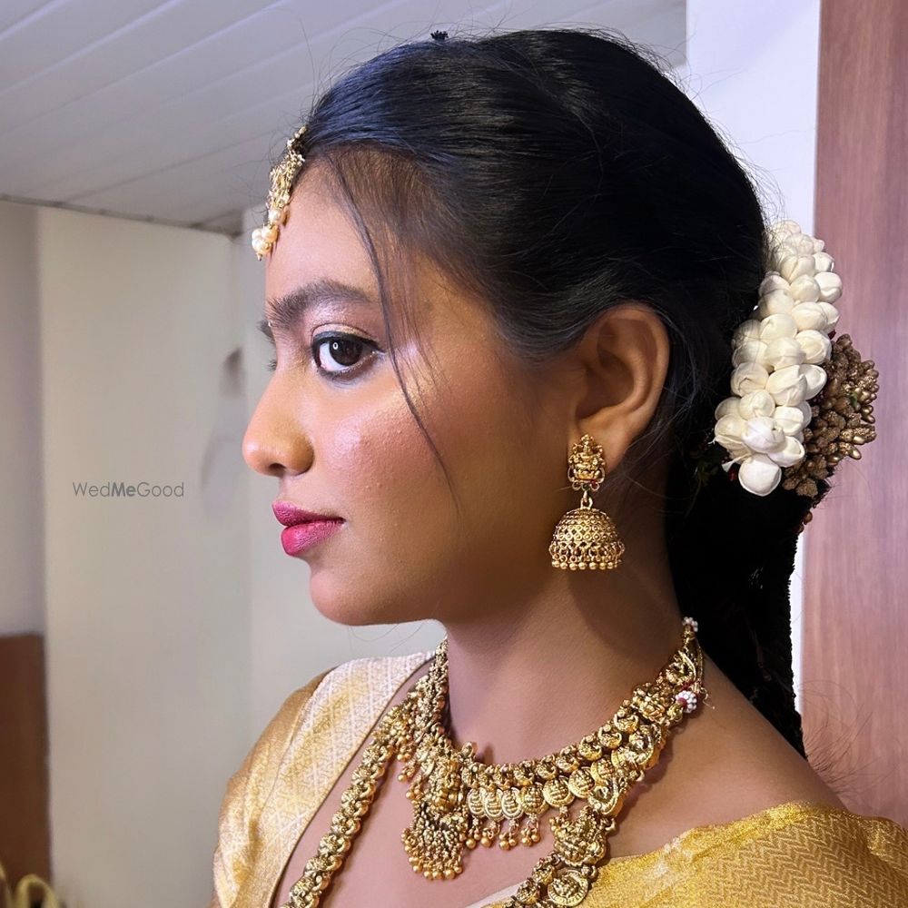 Photo By Shades Of Browns - Bridal Makeup