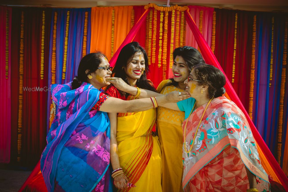 Photo By The Bonding - Photographers