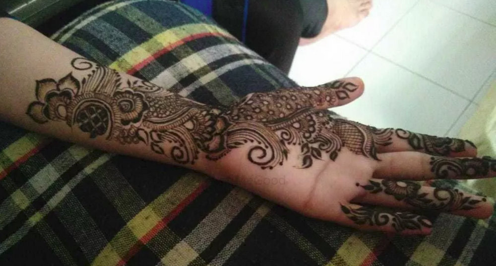 Rubina Mehndi Artist