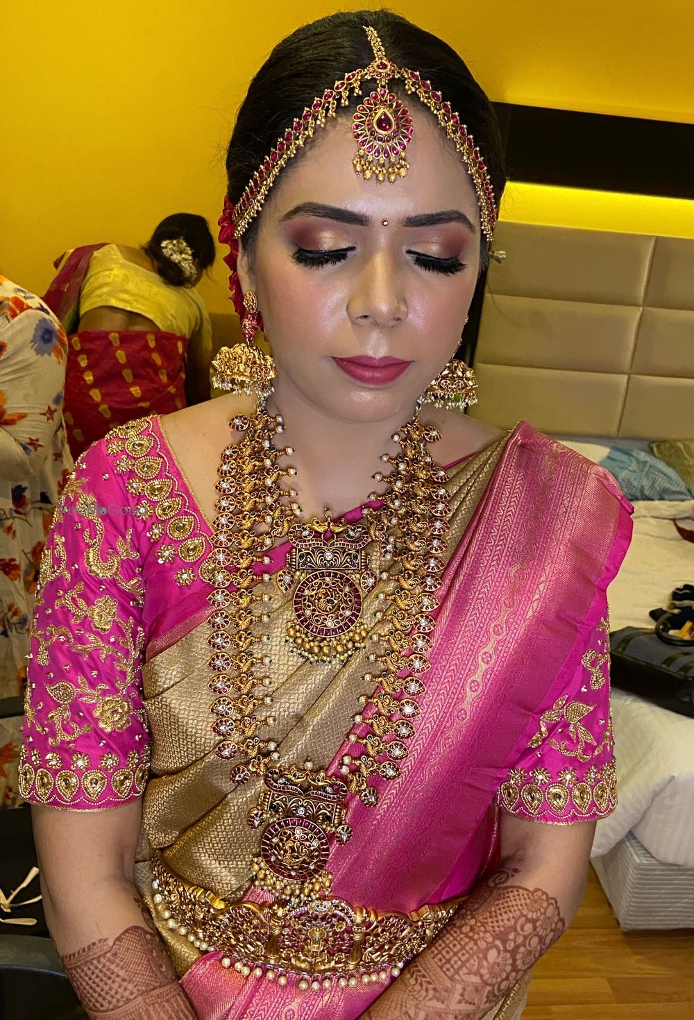 Photo By Rachna's Beauty Studio - Bridal Makeup