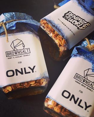 Photo By Brownsalt Bakery - Favors